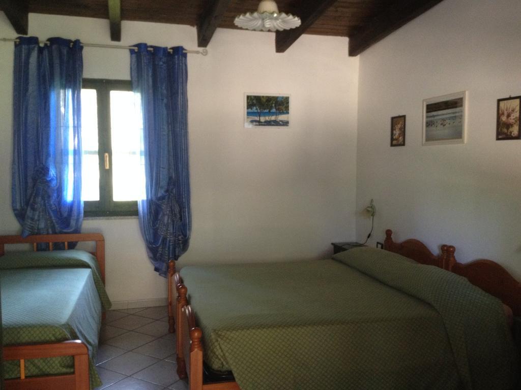 Willa Il Ruscello SantʼAnna Arresi Pokój zdjęcie